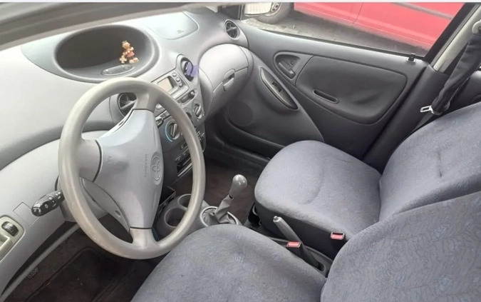 Toyota Yaris cena 4500 przebieg: 257713, rok produkcji 2001 z Krapkowice małe 11